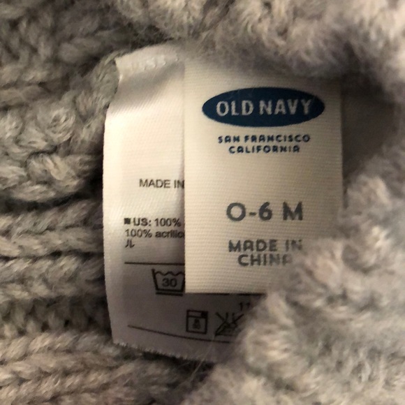 Two beanies, infant sizes - Picture 3 of 3